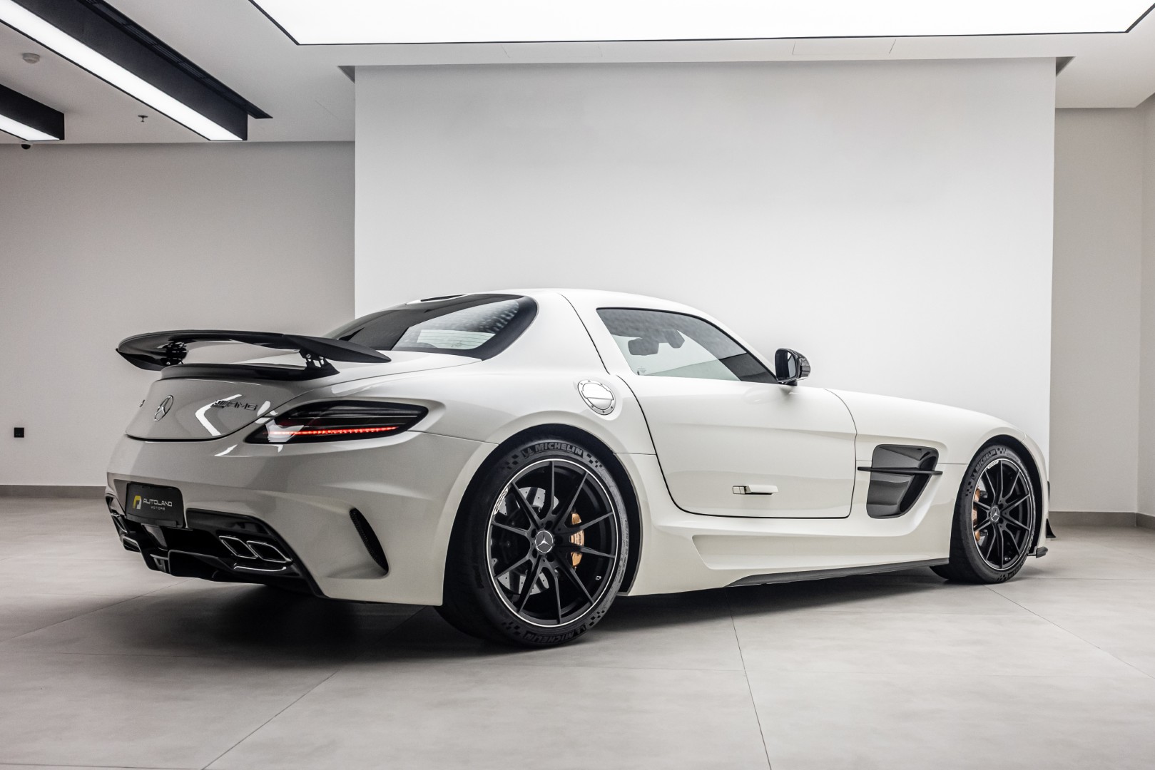 2013 MERCEDES BENZ SLS AMG BLACK SERIES GCC. UAE CAR. VERY LOW MILEAGE. EXCELLENT CONDITIONS